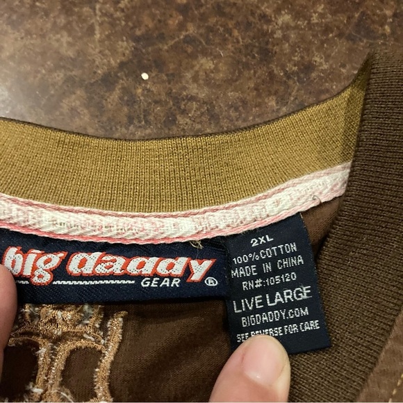 Men’s 2XL Big Daddy Gear Long Sleeve Brown Shirt - Picture 4 of 5